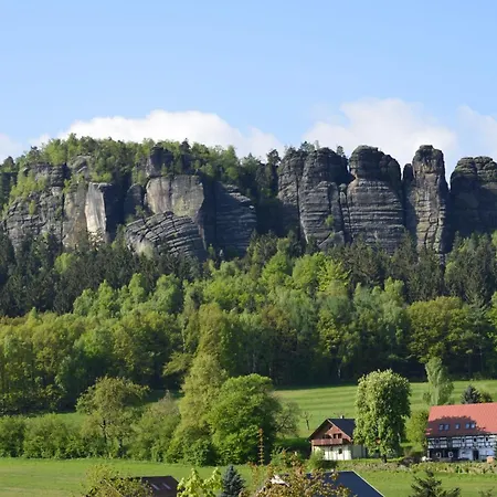 Ferieneinrichtungen-haus-am-stein *