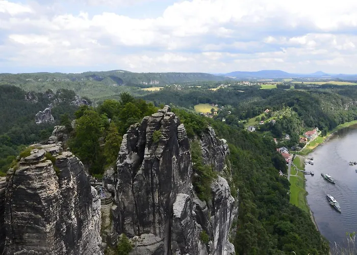 بيت للعطل Ferieneinrichtungen-haus-am-stein كونيجشتاين آن دير إلب